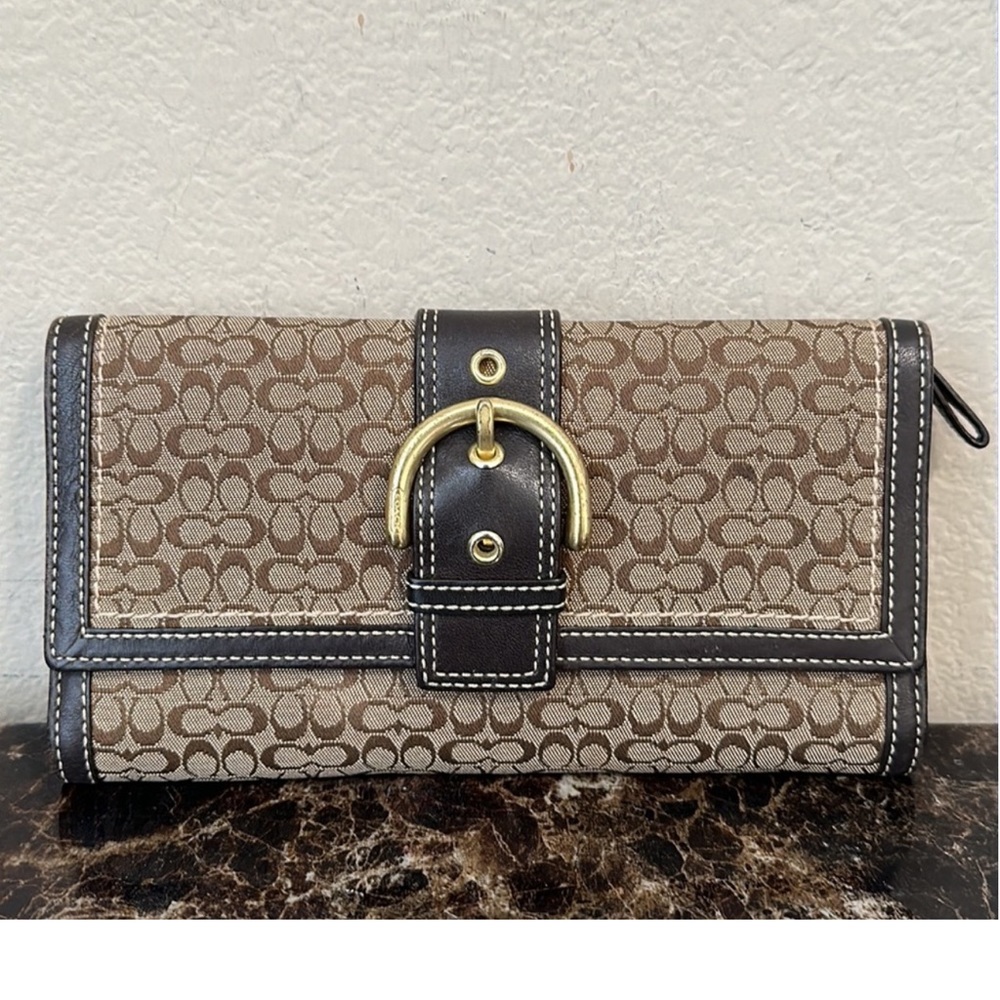 Coach Signature Soho Buckle Brown Checkbook Logo Wallet